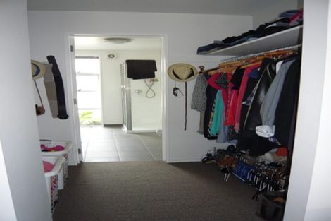 Photo of property in 2/55 Thackeray Place, Waltham, Christchurch, 8023