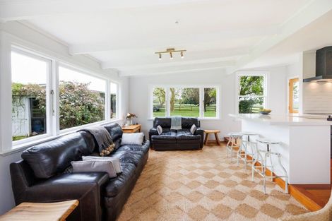 Photo of property in 11 Lawton Road, Feilding, 4775