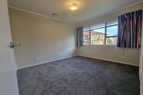 Photo of property in 4 King Richard Place, Browns Bay, Auckland, 0630