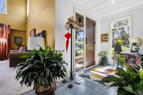 Photo of property in 37 Kinleith Way, Albany, Auckland, 0632