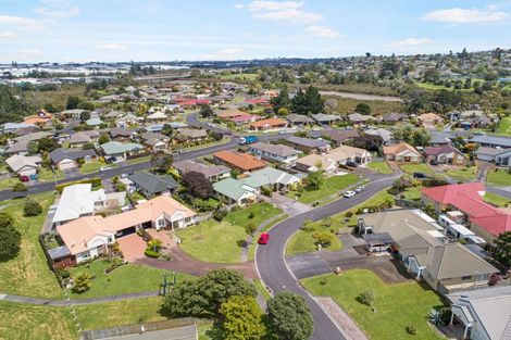 Photo of property in 25 Fernbrook Close, Burswood, Auckland, 2013