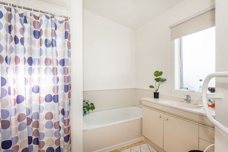 Photo of property in 915 Willowpark Road North, Mayfair, Hastings, 4122