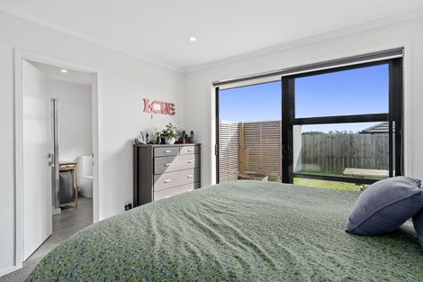Photo of property in 8 Antrim Glade, Welcome Bay, Tauranga, 3175