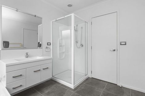 Photo of property in 30 Edgeview Crescent, Fitzroy, Hamilton, 3206