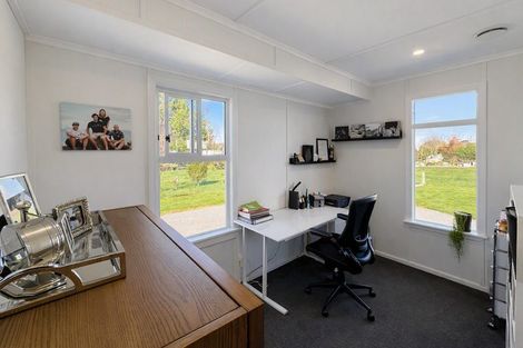Photo of property in 63b Phillips Street, Tikokino, 4273