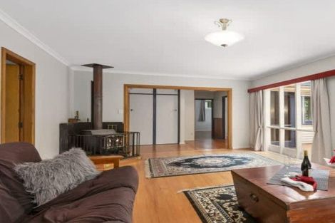 Photo of property in 2 Somme Road, Silverstream, Upper Hutt, 5019