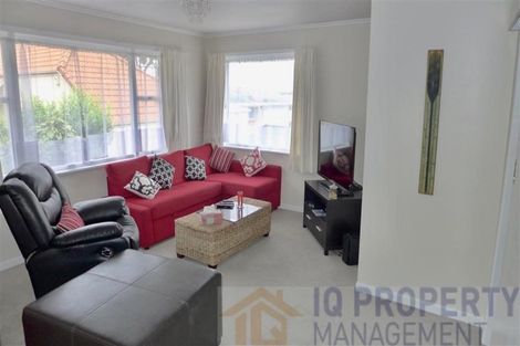 Photo of property in 1/15 East Coast Road, Milford, Auckland, 0620