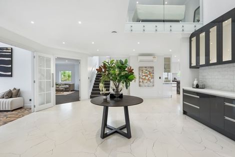 Photo of property in 26 Michael Bosher Way, Flat Bush, Auckland, 2019