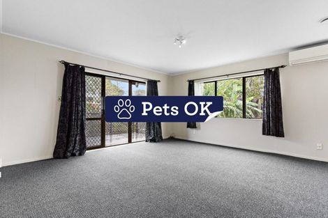 Photo of property in 4/14 Beaubank Road, Kelston, Auckland, 0602