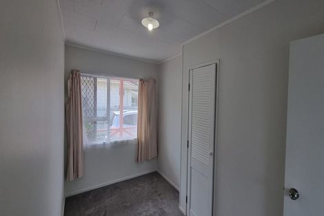 Photo of property in 11 Tyndrum Place, Highland Park, Auckland, 2010
