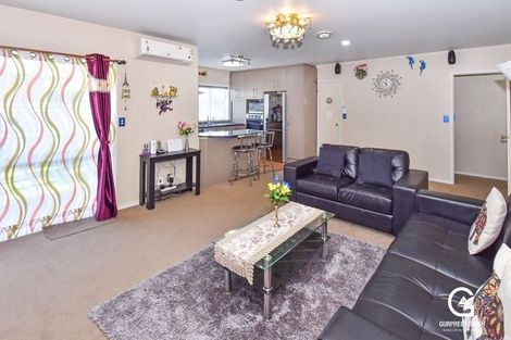 Photo of property in 2/94 Pah Road, Papatoetoe, Auckland, 2025