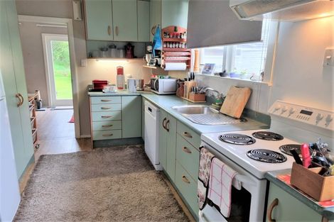 Photo of property in 11 Prouse Grove, Silverstream, Upper Hutt, 5019