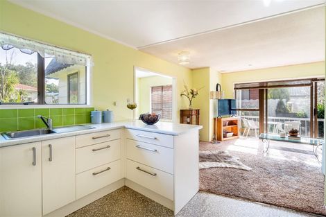 Photo of property in 2/30 Bentley Avenue, Glenfield, Auckland, 0629