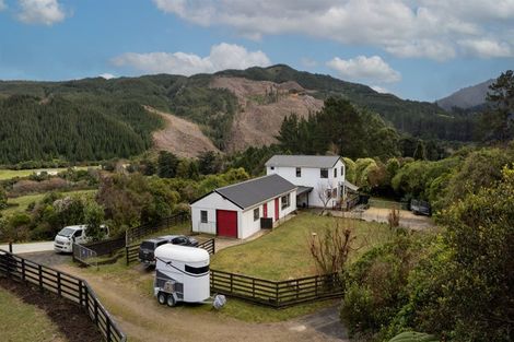 Photo of property in 1258 Akatarawa Road, Akatarawa, Upper Hutt, 5372
