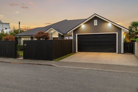 Photo of property in 95 Office Road, Merivale, Christchurch, 8014