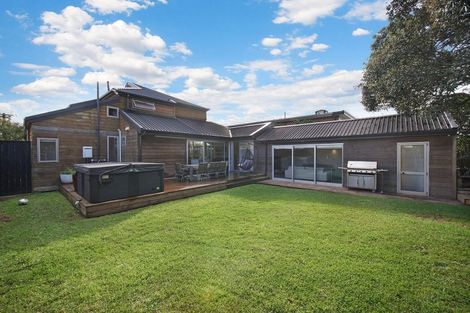 Photo of property in 3 Rewiti Avenue, Takapuna, Auckland, 0622