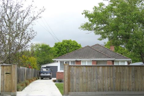 Photo of property in 19 Flay Crescent, Burnside, Christchurch, 8053