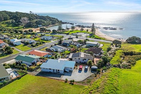 Photo of property in 26 Stratford Drive, Cable Bay, 0420