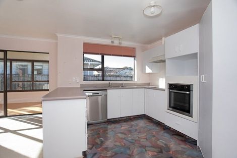 Photo of property in 1 Mcilwaine Place, Marton, 4710