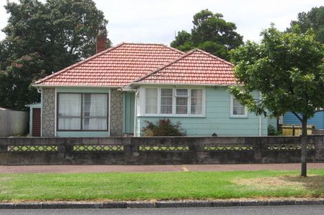 Photo of property in 98 Tripoli Road, Panmure, Auckland, 1072
