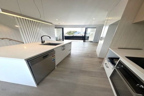 Photo of property in 15 Tiraumea Drive, Pakuranga, Auckland, 2010