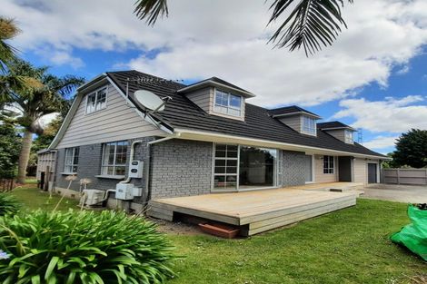 Photo of property in 34 Walter Strevens Drive, Conifer Grove, Takanini, 2112