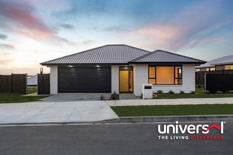 Photo of property in 12 Te Aparangi Crescent, Papakura, 2110