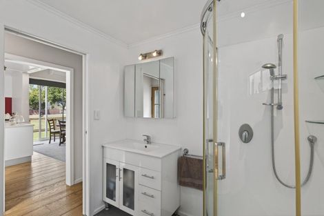 Photo of property in 1 Rimu Street, Strandon, New Plymouth, 4312