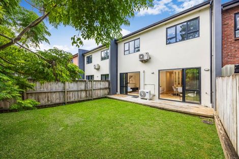 Photo of property in 10a Carlos Drive, Flat Bush, Auckland, 2016