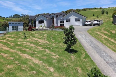 Photo of property in 28d Tram Valley Road, Swanson, Auckland, 0614