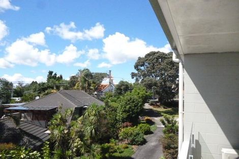 Photo of property in 8/34 Uxbridge Road, Mellons Bay, Auckland, 2014