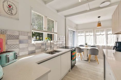 Photo of property in 2/47 Mildmay Road, Henderson, Auckland, 0610