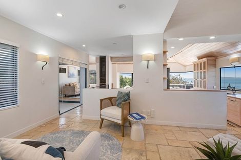 Photo of property in 13a Orchard Road, Browns Bay, Auckland, 0630