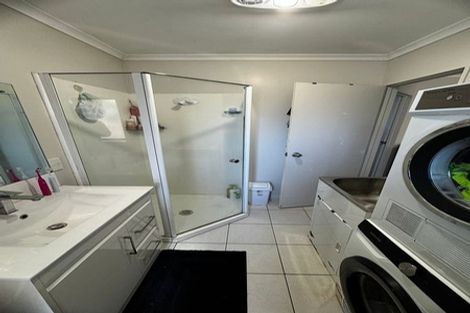 Photo of property in 22 Carrick Glen Avenue, Flat Bush, Auckland, 2019