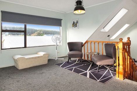 Photo of property in 12 Low Avenue, Foxton Beach, Foxton, 4815