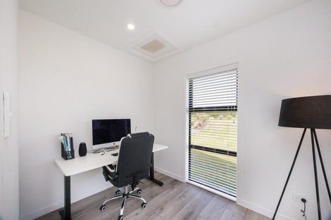 Photo of property in 2 Mataki Lane, Halcombe, 4779