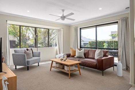 Photo of property in 2 Lavenham Place, Rototuna North, Hamilton, 3210