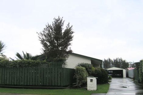 Photo of property in 208 Sunnybank Crescent, Camberley, Hastings, 4120