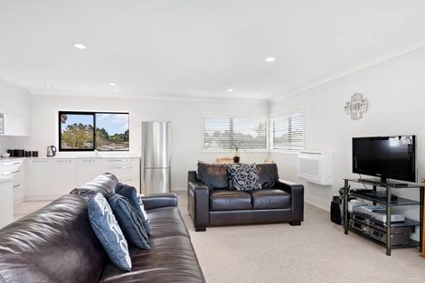 Photo of property in 80 Carnoustie Drive, Wattle Downs, Auckland, 2103