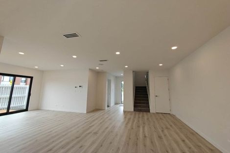 Photo of property in 1 Green Bamboo Road, Hobsonville, Auckland, 0616