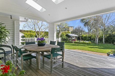 Photo of property in 4 Palmer Crescent, Mission Bay, Auckland, 1071