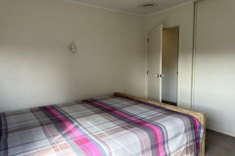 Photo of property in 1/15 Mandica Place, Sunnynook, Auckland, 0632