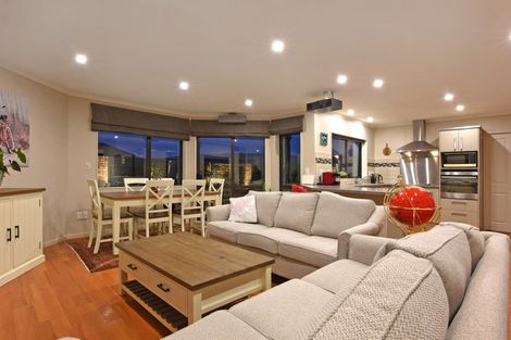 Photo of property in 55 Percy Kinsman Crescent, Riverstone Terraces, Upper Hutt, 5018