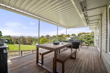 Photo of property in 1/3 Hall Road, Glenfield, Auckland, 0629