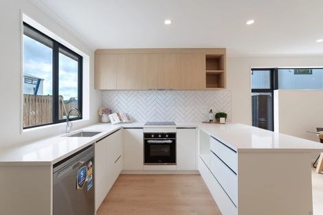 Photo of property in 1/31 Normandy Place, Henderson, Auckland, 0610