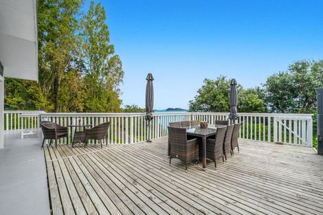 Photo of property in 120 Kawakawa Bay Coast Road, Kawakawa Bay, Papakura, 2585