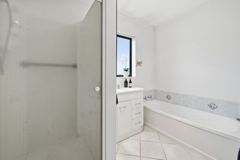 Photo of property in 9 Ashmore Place, Fairy Springs, Rotorua, 3015