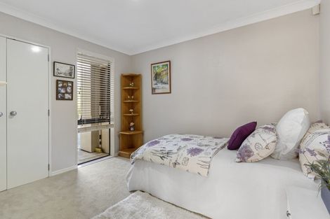 Photo of property in 14 Lansell Drive, East Tamaki Heights, Auckland, 2016