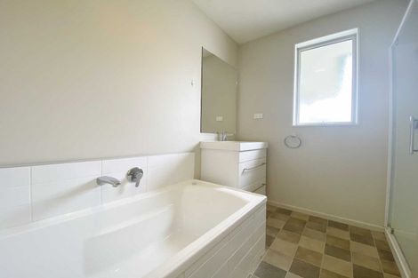 Photo of property in 22 Tavender Street, Woolston, Christchurch, 8023