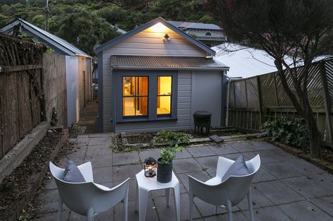 Photo of property in 179 Aro Street, Aro Valley, Wellington, 6021